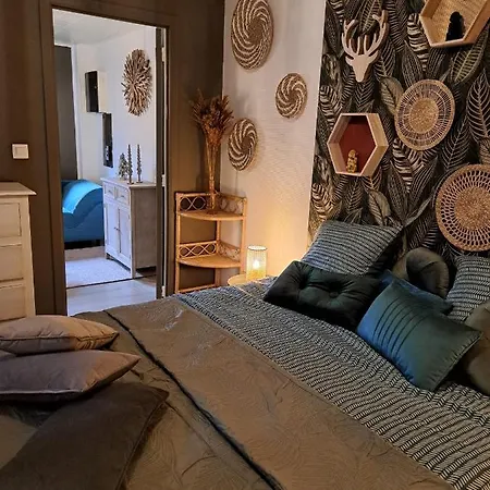 Aux Champs Des Cloches *