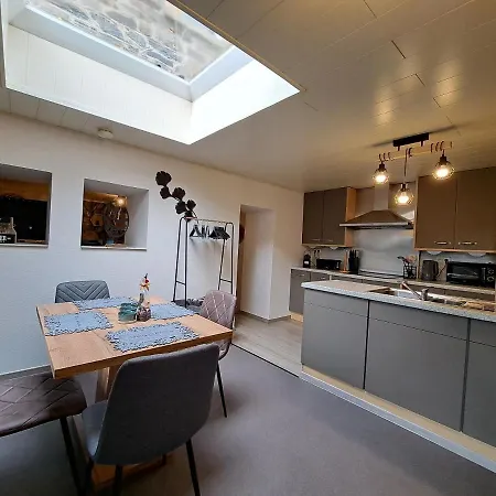 Aux Champs Des Cloches הופליזה